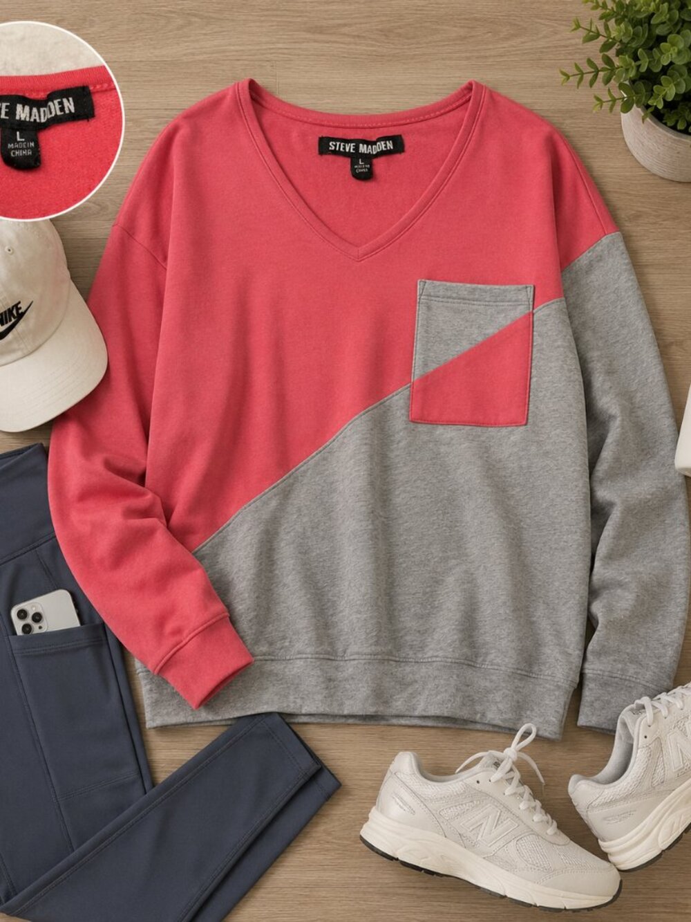 NWT Steve Madden Tea Rose/Gray Pull Over V Neck Sweatshirt Size L #1532